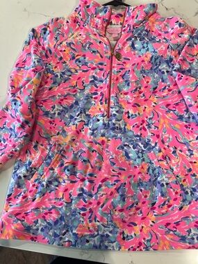 Women’s Lilly Pulitzer Vibrant Pink Floral Pullover Hoodie medium